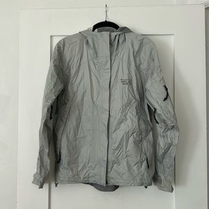 Grey. Mountain Hard Wear Hard Shell. Size S. Great light Raincoat